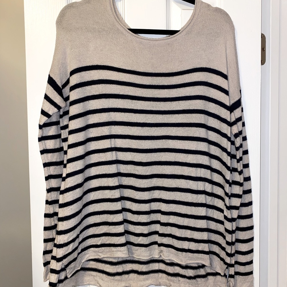 Strip sweater